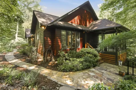 8208 Aberloch Court Raleigh NC 27606