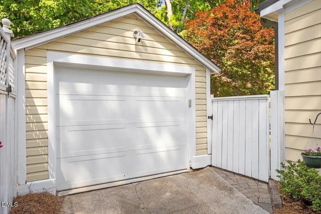 2605 Lochmore Drive Raleigh NC 27608