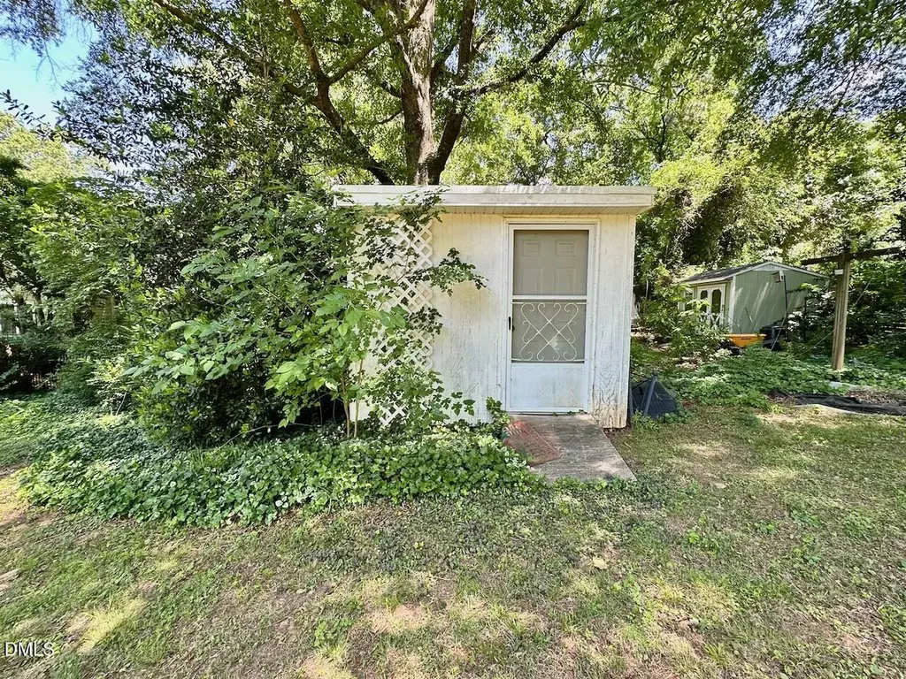 2813 Barmettler Street Raleigh NC 27607