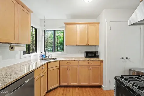 44 Benchmark Pittsboro NC 27312
