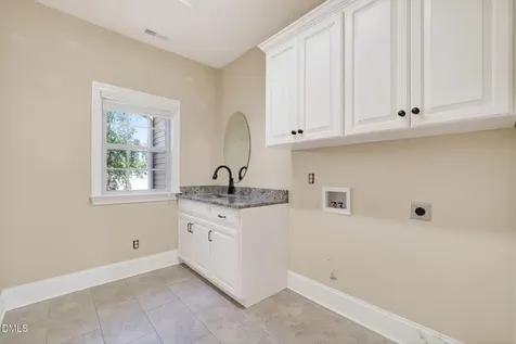 514 S Lincoln Street Benson NC 27504