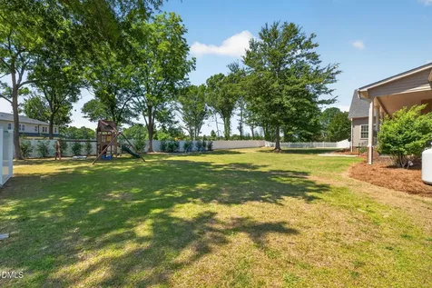 514 S Lincoln Street Benson NC 27504