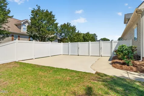 514 S Lincoln Street Benson NC 27504