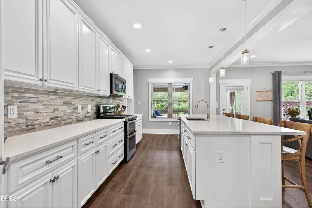 134 Chippenham Court Clayton NC 27520
