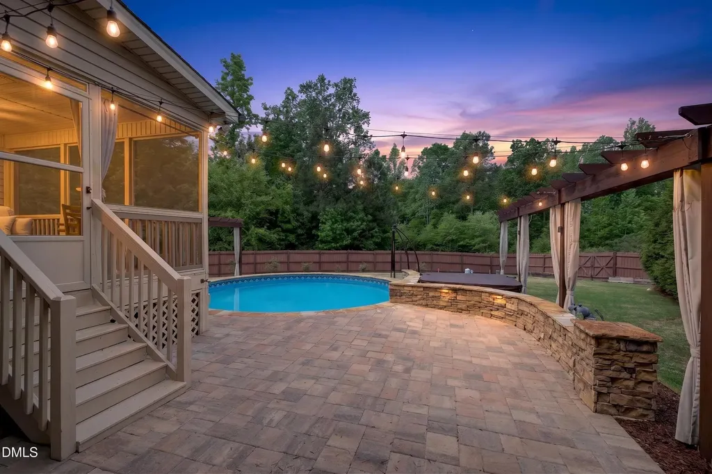 134 Chippenham Court Clayton NC 27520