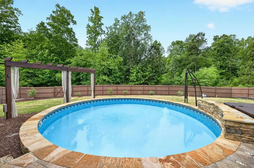 134 Chippenham Court Clayton NC 27520