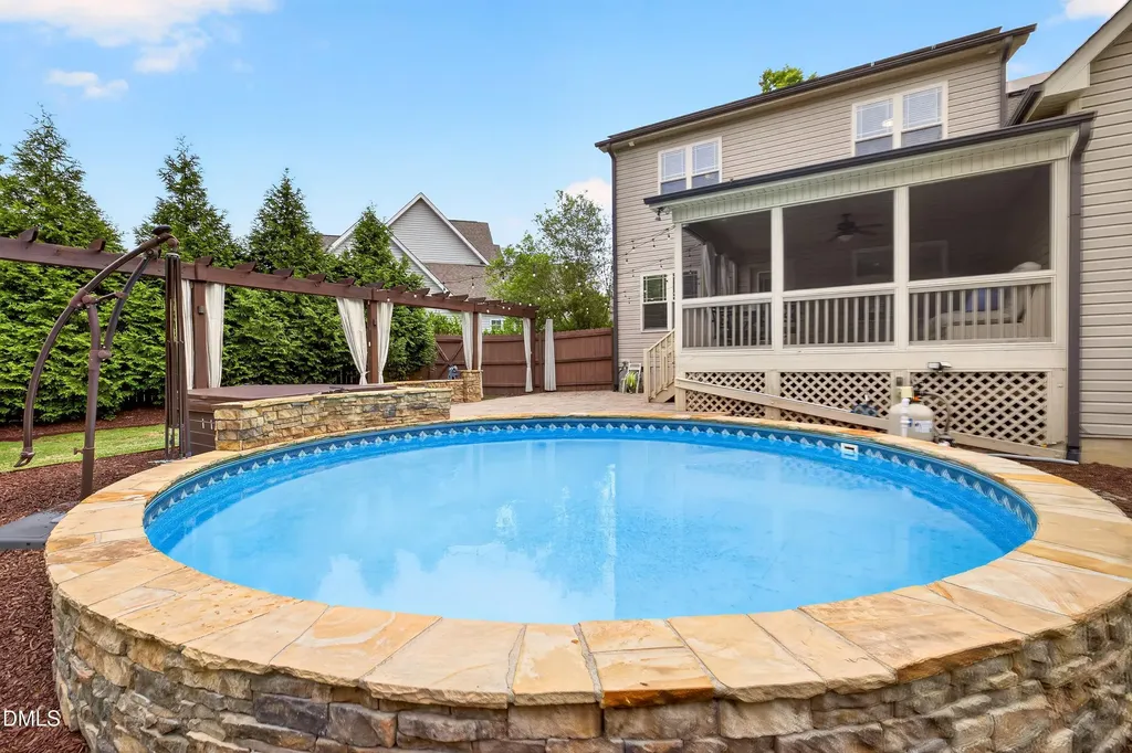 134 Chippenham Court Clayton NC 27520