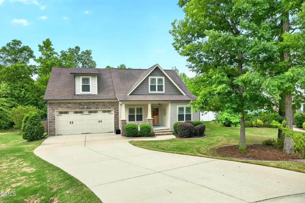 134 Chippenham Court Clayton NC 27520