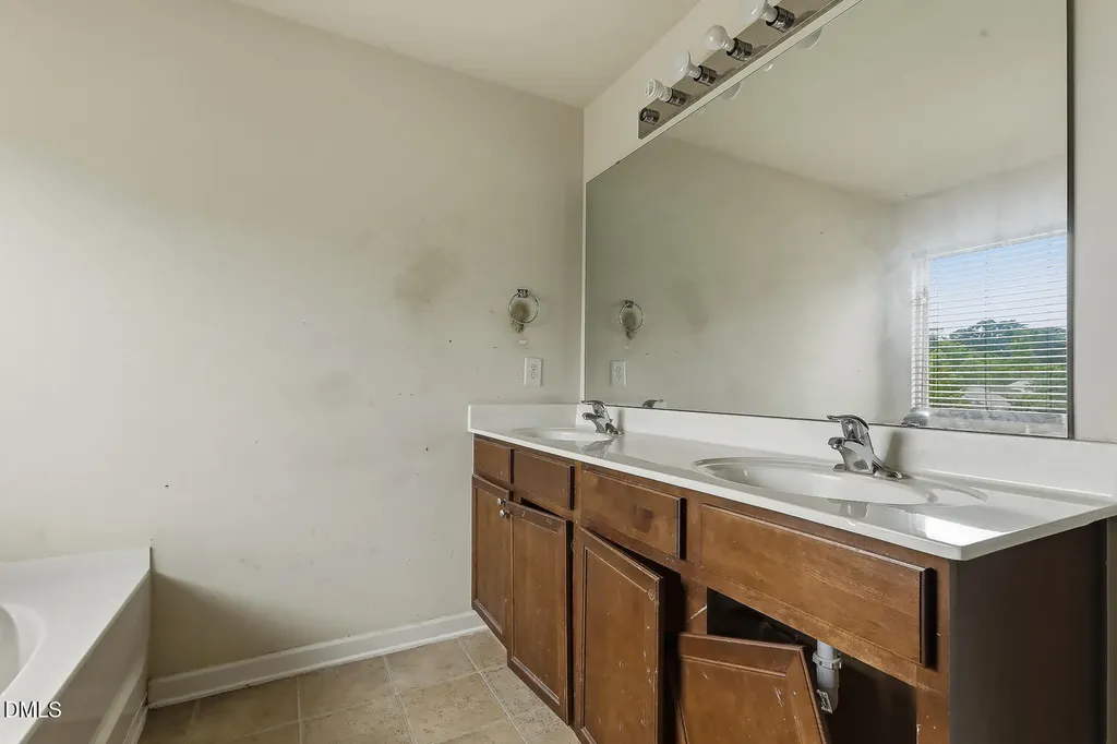 3723 Charleston Park Drive Raleigh NC 27604