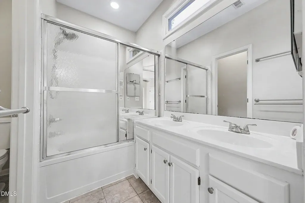 12104 Queensbridge Court Raleigh NC 27613
