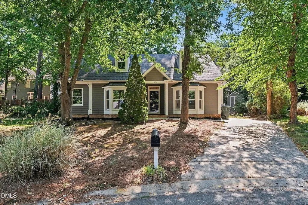 12104 Queensbridge Court Raleigh NC 27613