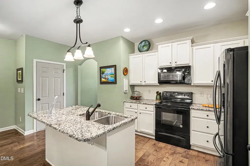 48 Balboa Parkway Clayton NC 27520