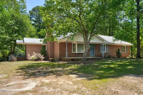 586 Northwoods Country Tarboro NC 27886