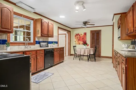 586 Northwoods Country Tarboro NC 27886