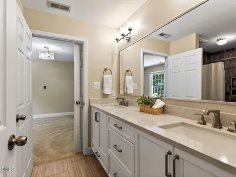 104 Beeston Court Cary NC 27519
