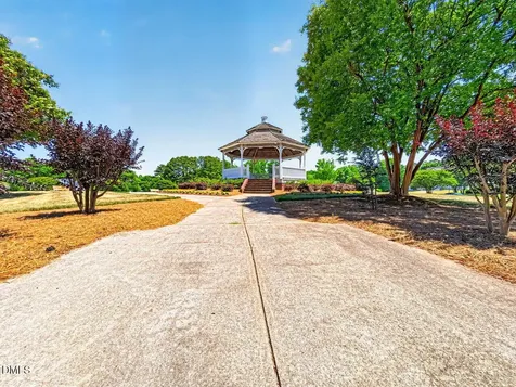 104 Beeston Court Cary NC 27519