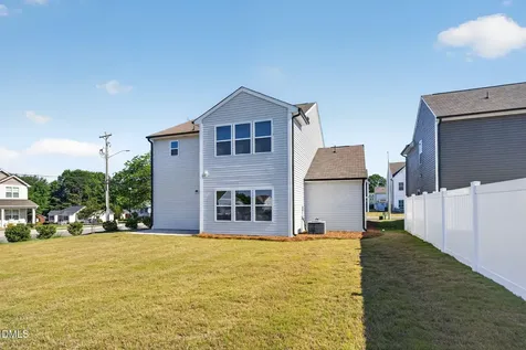 14 Horseshoe Place Angier NC 27501