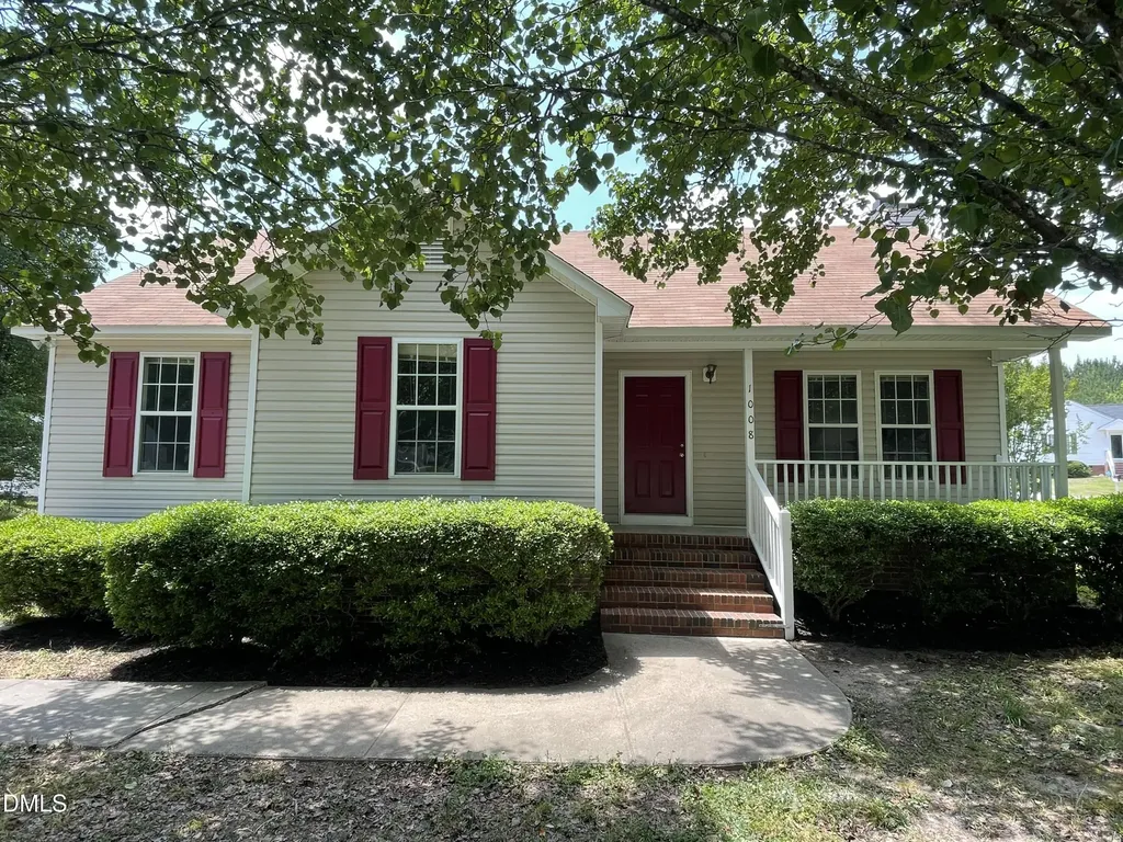 1008 Laurel Leaf Zebulon NC 27597