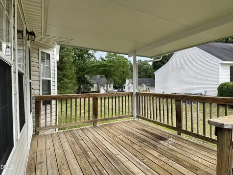 1008 Laurel Leaf Zebulon NC 27597