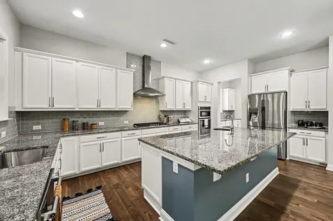 724 Peninsula Forest Place Cary NC 27519