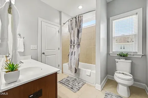 724 Peninsula Forest Place Cary NC 27519