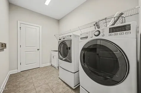724 Peninsula Forest Place Cary NC 27519