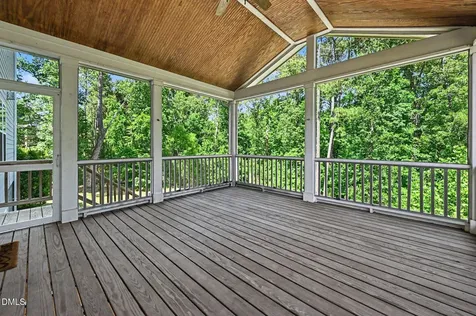724 Peninsula Forest Place Cary NC 27519