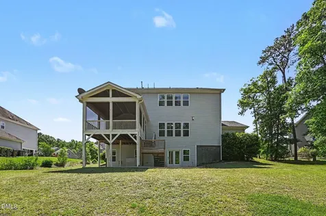 724 Peninsula Forest Place Cary NC 27519