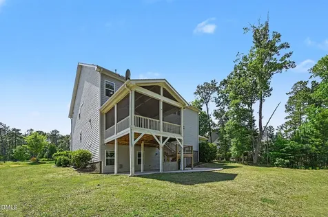 724 Peninsula Forest Place Cary NC 27519