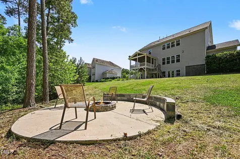 724 Peninsula Forest Place Cary NC 27519