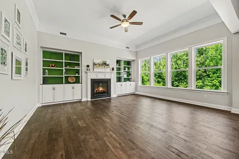 724 Peninsula Forest Place Cary NC 27519