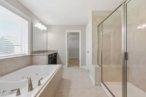 3910 Glorybower Way Apex NC 27502
