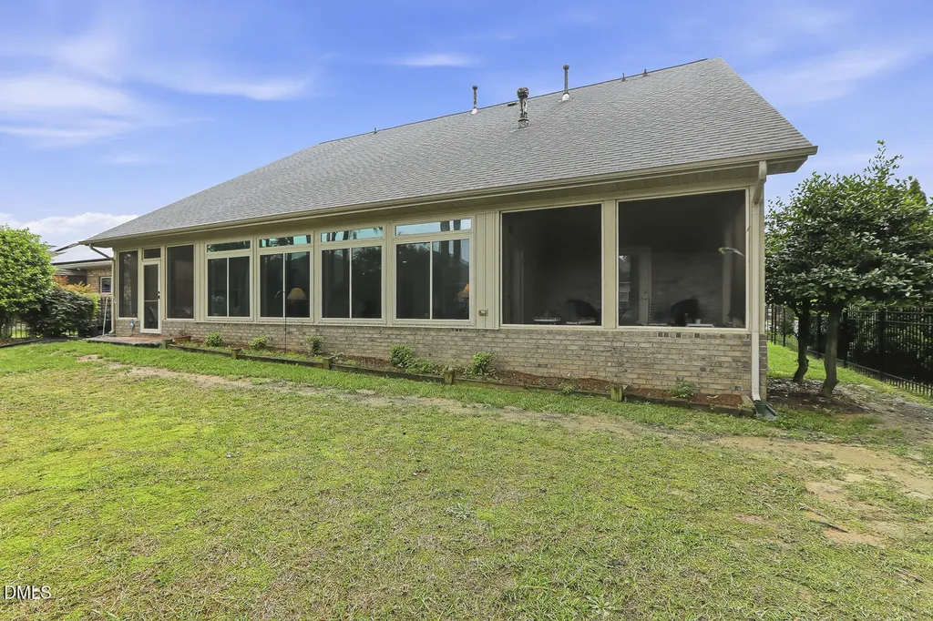 522 Sippihaw Oaks Drive Fuquay Varina NC 27526