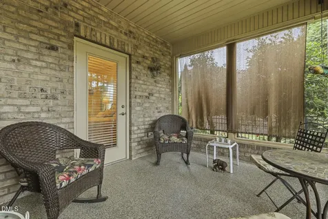 522 Sippihaw Oaks Drive Fuquay Varina NC 27526