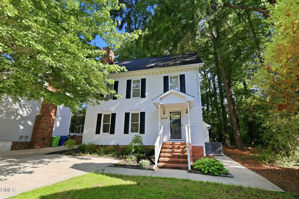 3329 Derbyshire Place Raleigh NC 27604