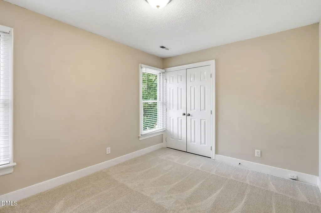 3329 Derbyshire Place Raleigh NC 27604