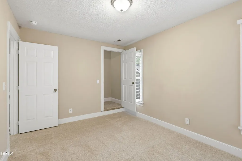 3329 Derbyshire Place Raleigh NC 27604