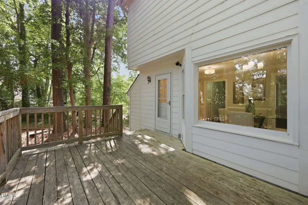 3329 Derbyshire Place Raleigh NC 27604