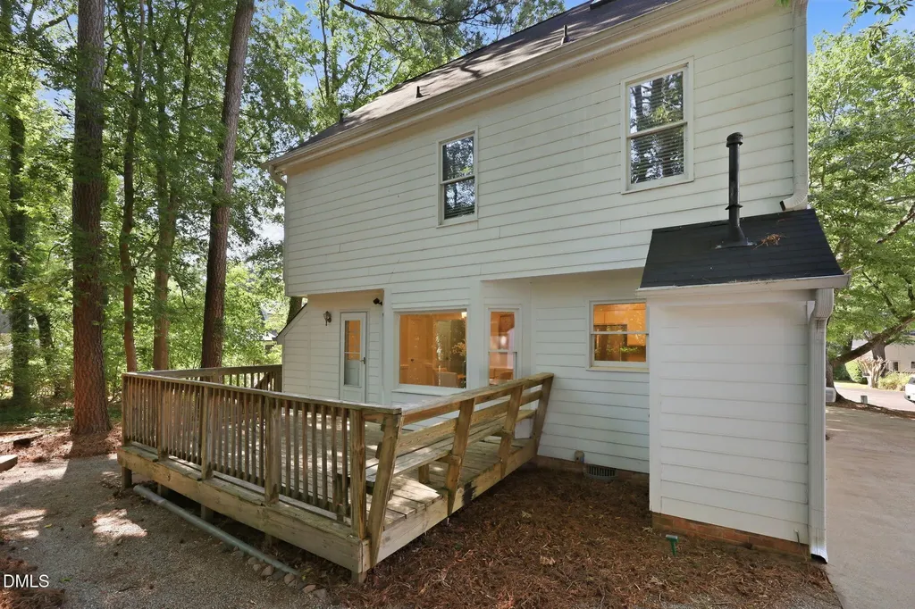3329 Derbyshire Place Raleigh NC 27604