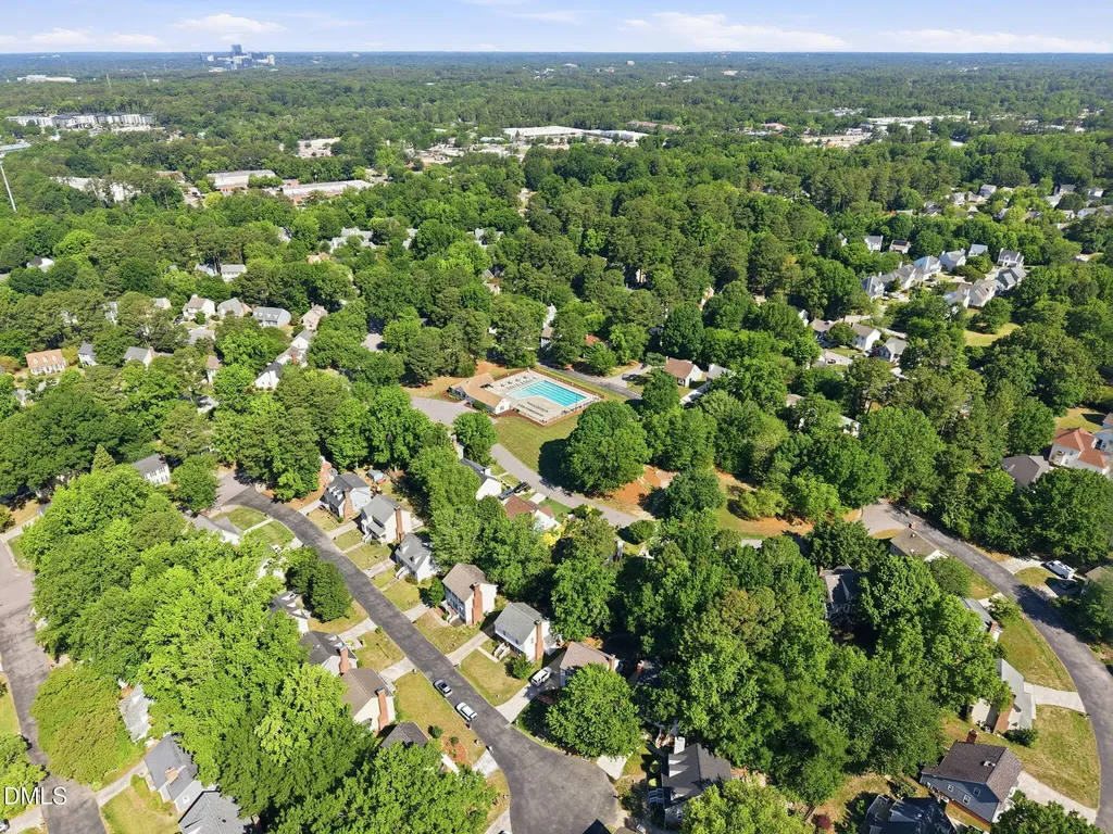 3329 Derbyshire Place Raleigh NC 27604