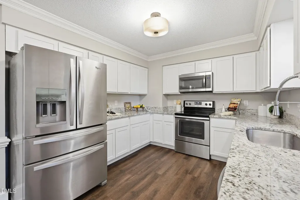 3329 Derbyshire Place Raleigh NC 27604