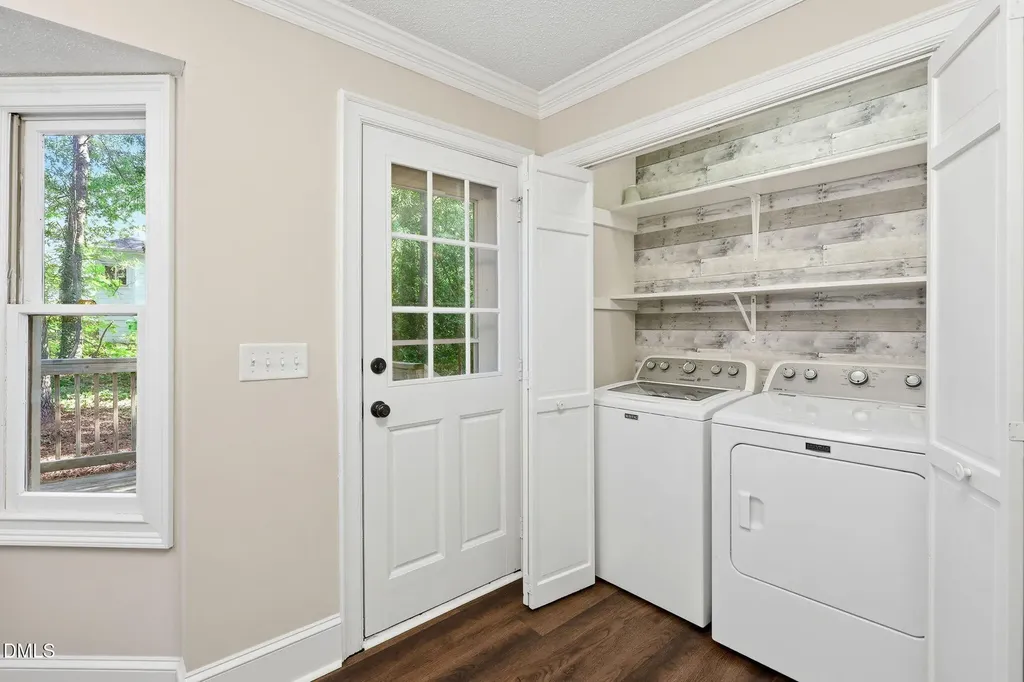 3329 Derbyshire Place Raleigh NC 27604