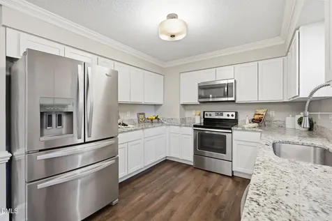 3329 Derbyshire Place Raleigh NC 27604