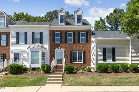 306 Knightsborough Way Apex NC 27502