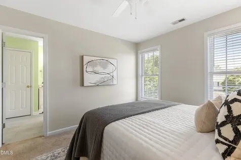306 Knightsborough Way Apex NC 27502