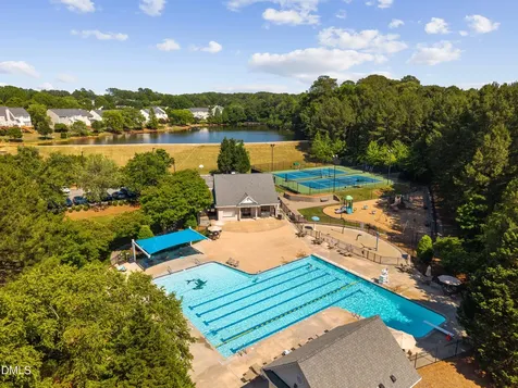 306 Knightsborough Way Apex NC 27502