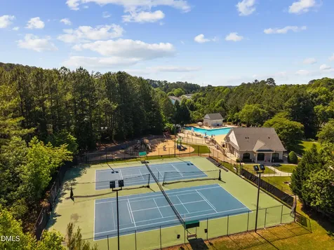 306 Knightsborough Way Apex NC 27502