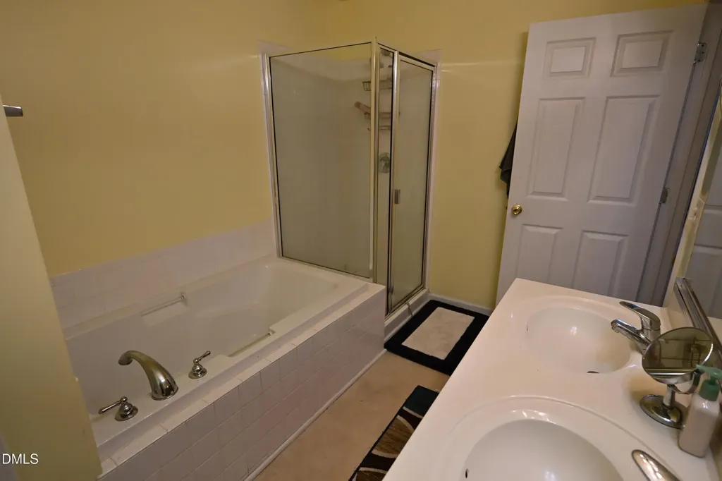 8640 Neuse Landing Lane Raleigh NC 27616
