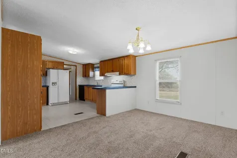 1385 Live Oak Road Coats NC 27521