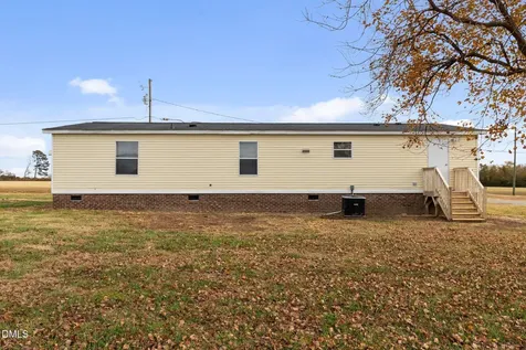 1385 Live Oak Road Coats NC 27521